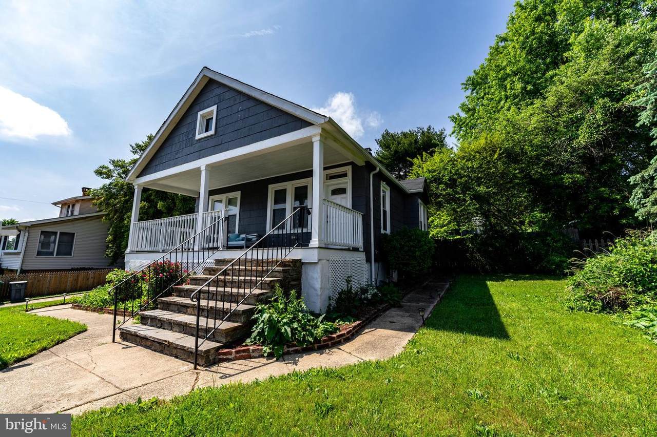 4604 Simms Avenue - Photo 1
