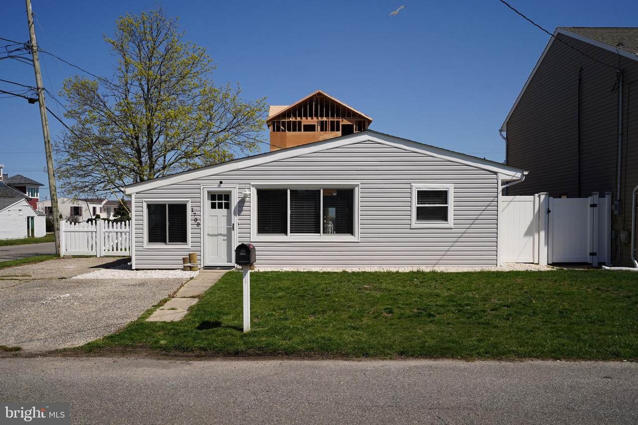 1700 Binnacle Road - Photo 1