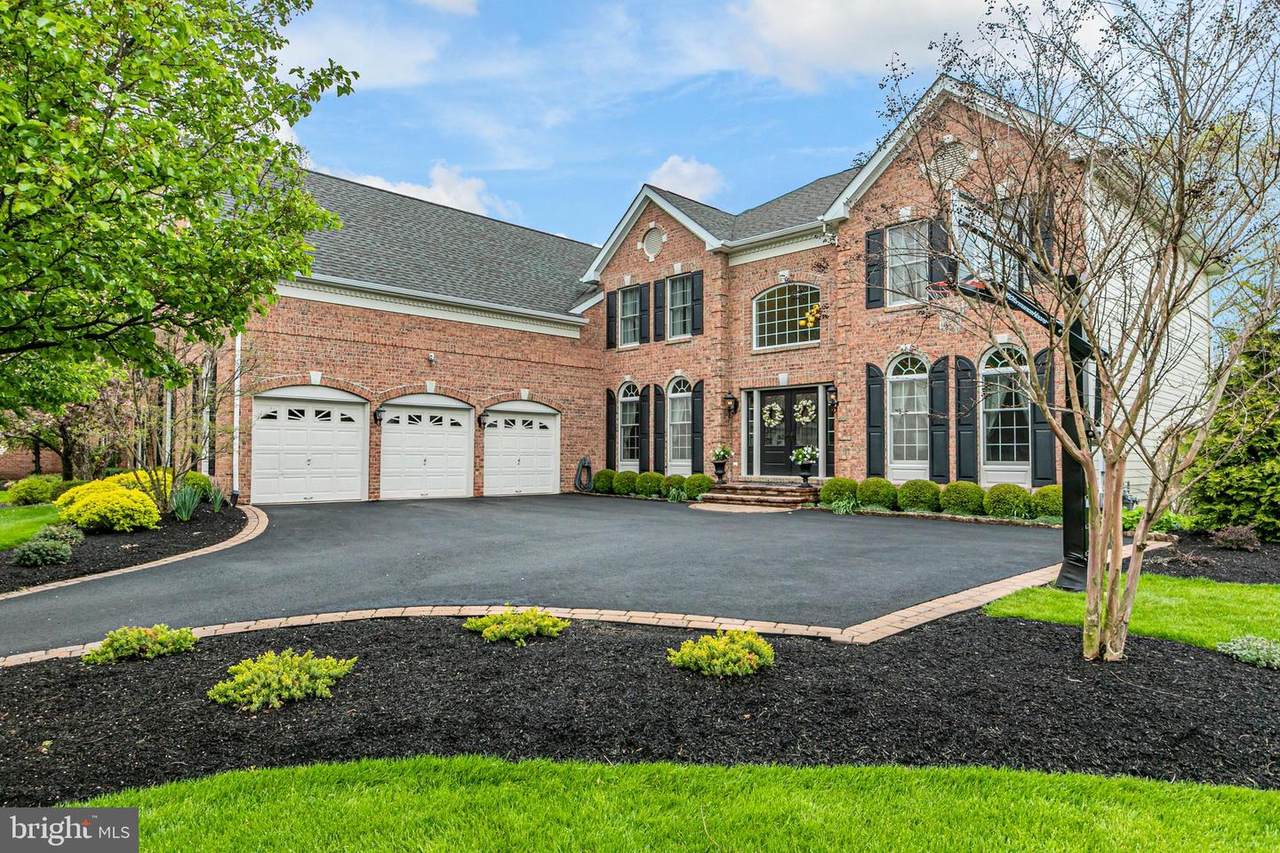 2141 Deerfield Drive - Photo 1