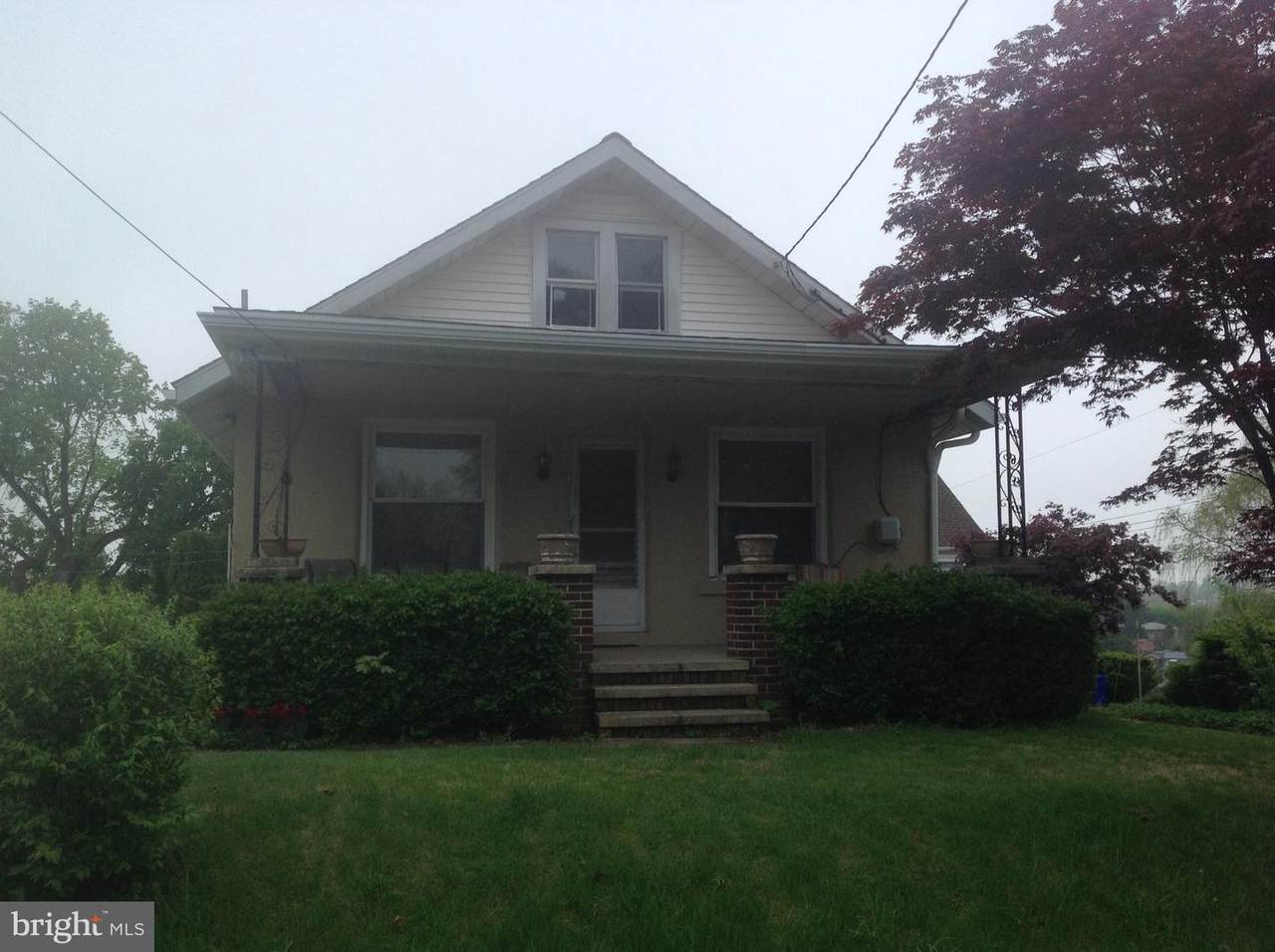 1105 Broadway Blvd - Photo 1