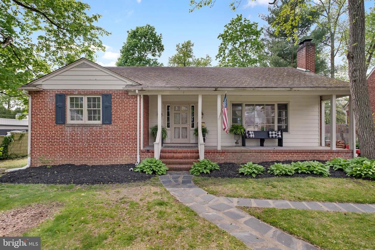 180 Sheridan Avenue - Photo 1