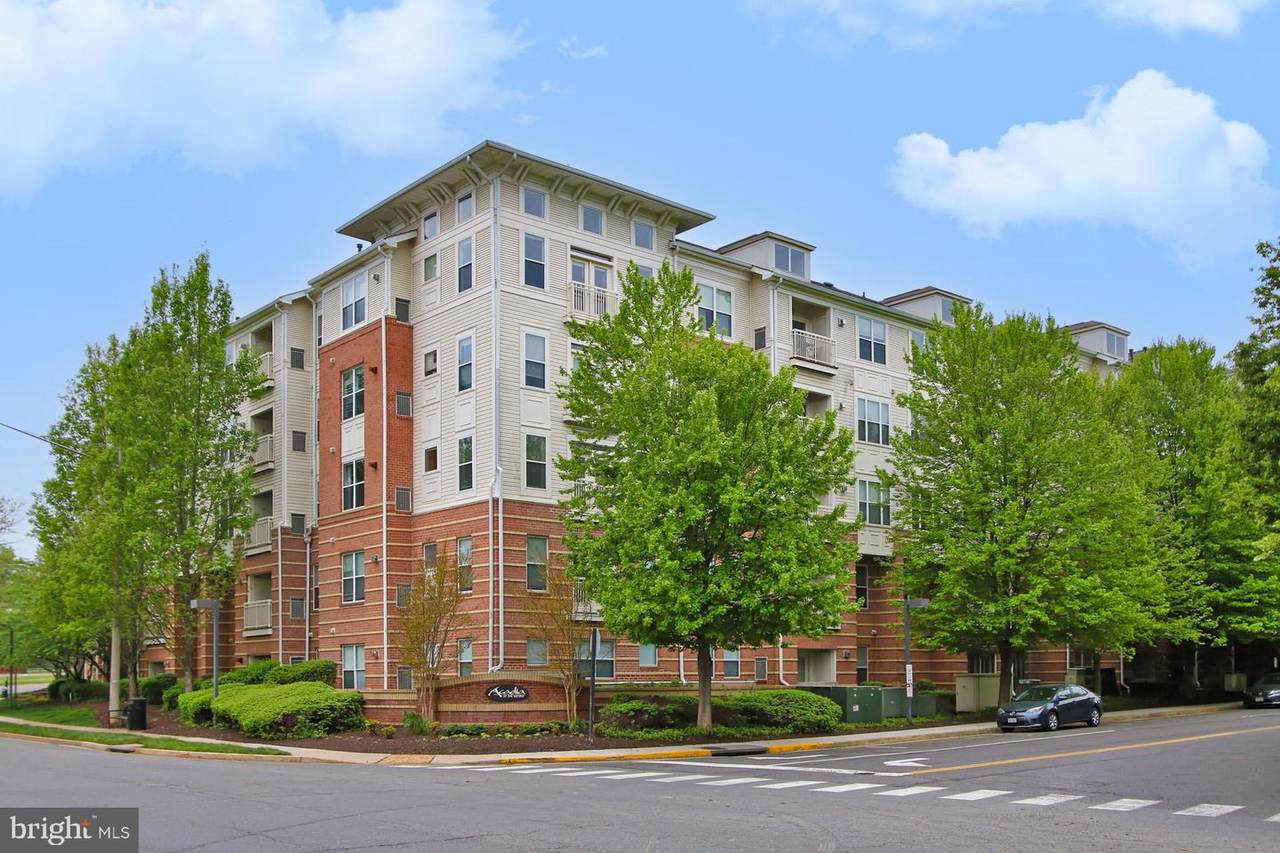 9480 Virginia Center Boulevard - Photo 1
