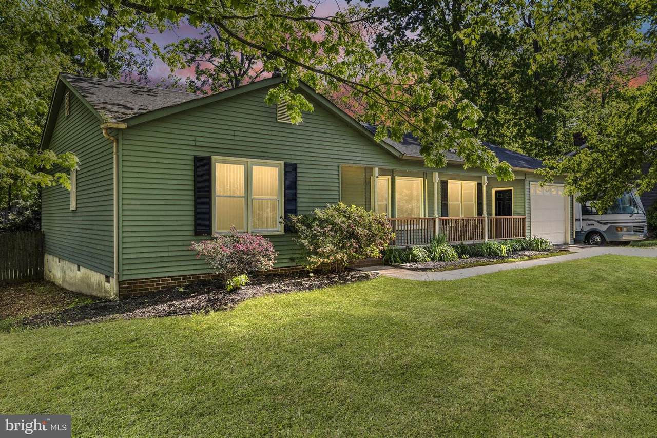 206 Bowen Drive - Photo 1