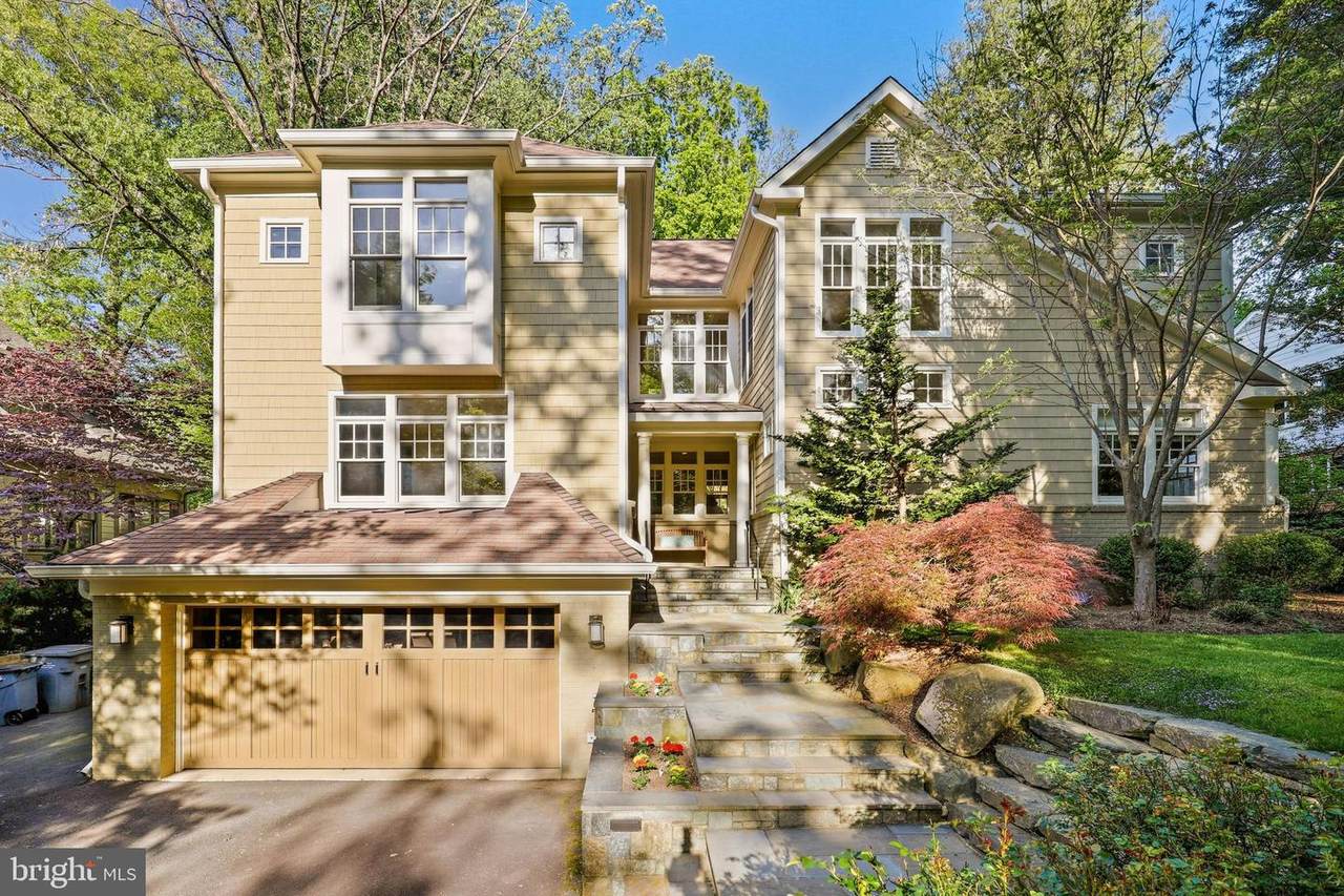 2021 Franklin Avenue - Photo 1
