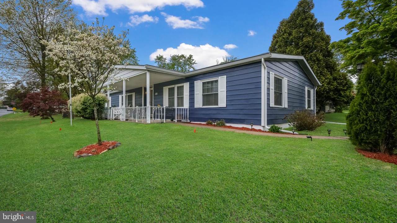 612 Stream View Drive - Photo 1
