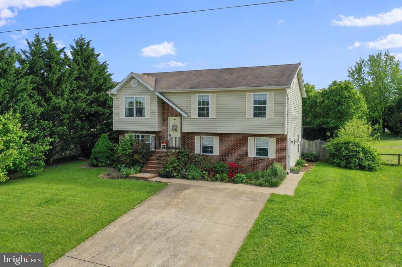 64 Ellen Drive - Photo 1