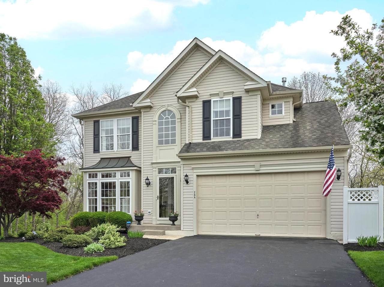 734 Brighton Way - Photo 1