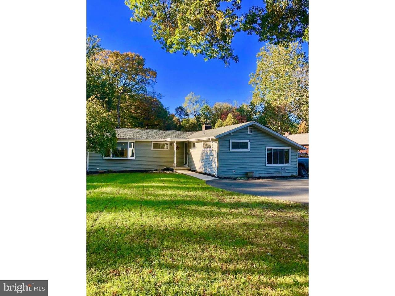 113 Carlton Avenue - Photo 1