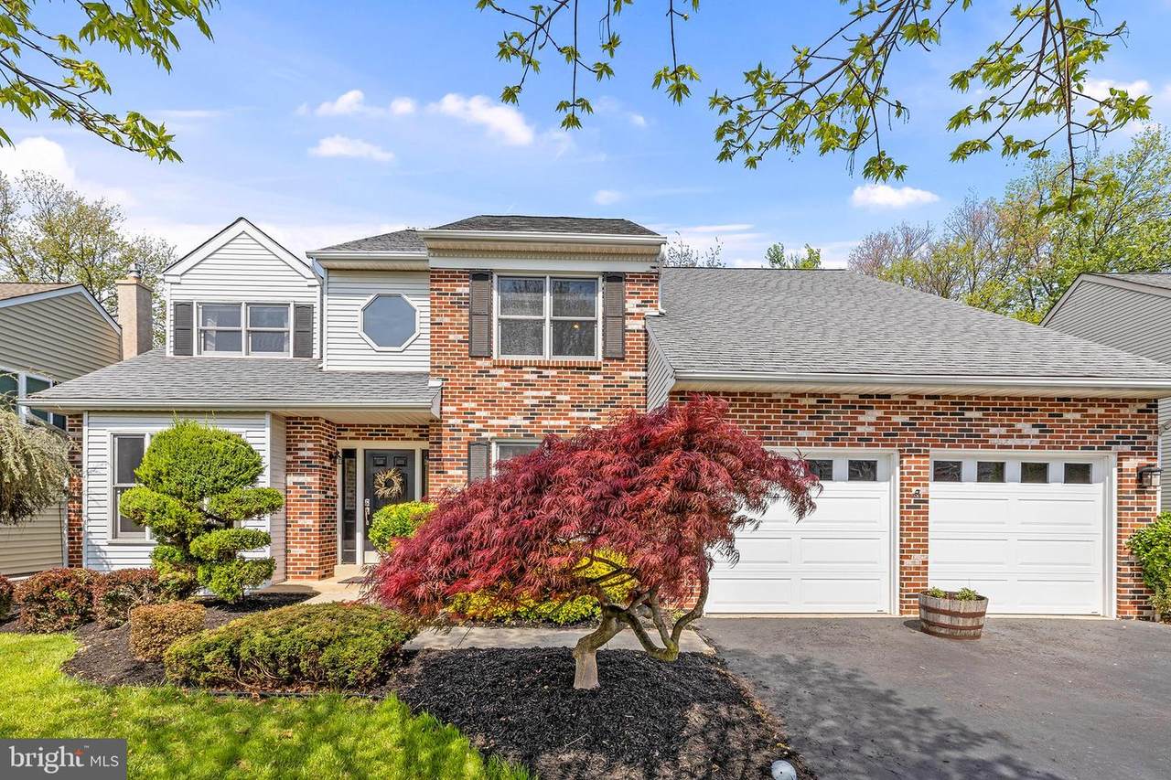 186 Freeland Drive - Photo 1