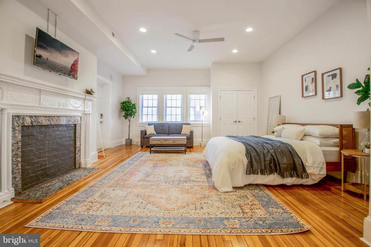 859 Washington Boulevard - Photo 1