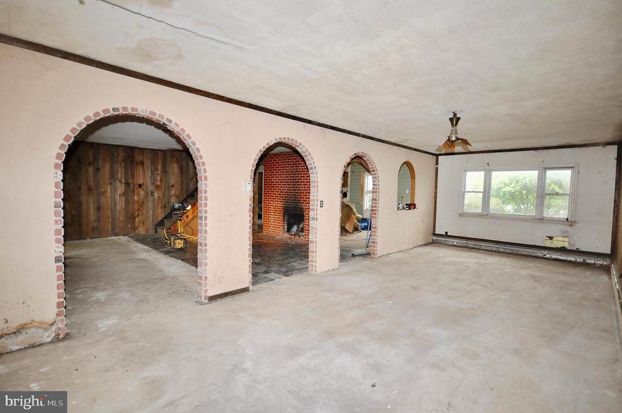9312 Treaty Road - Photo 1
