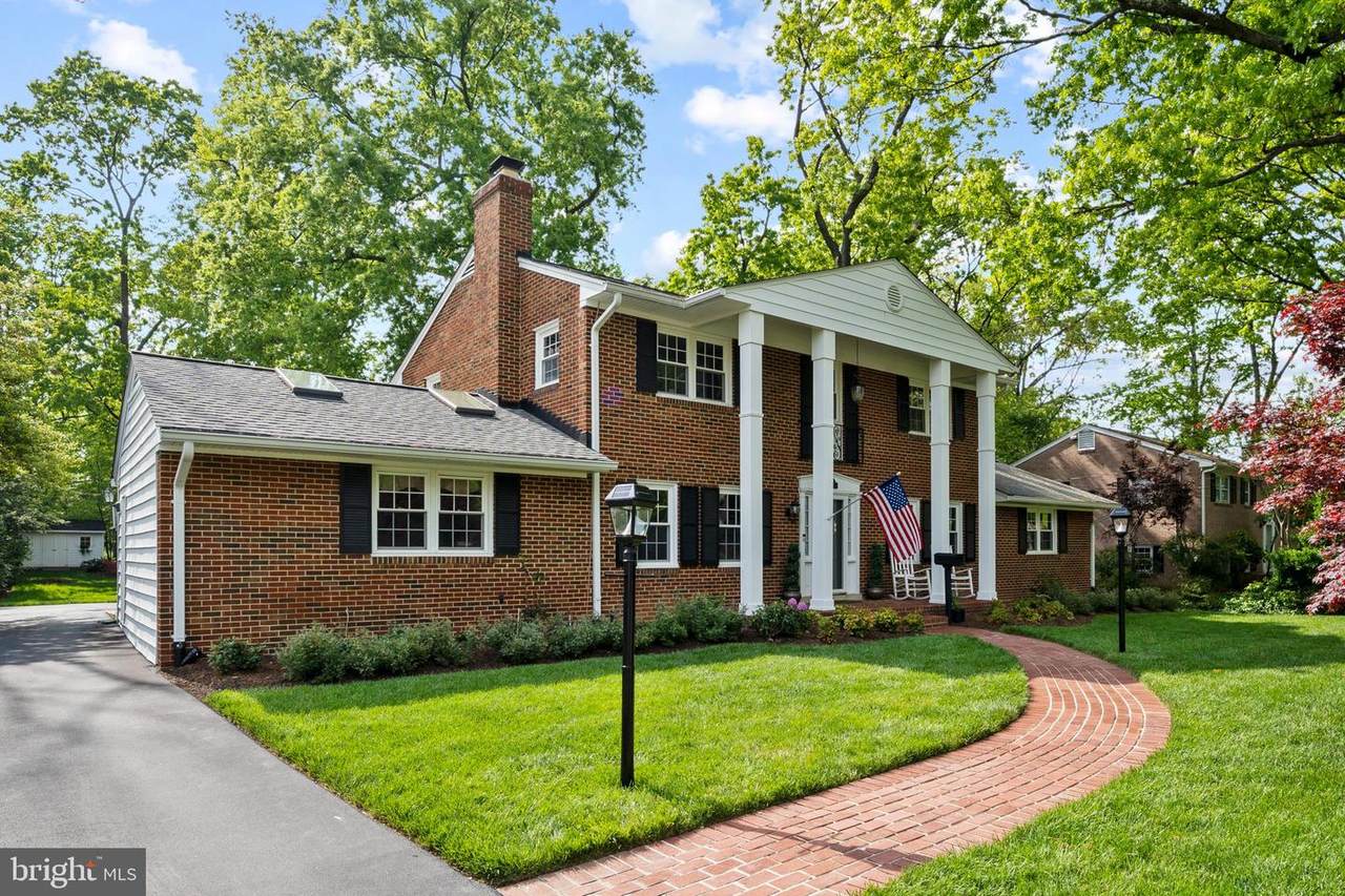 5922 Jane Way - Photo 1