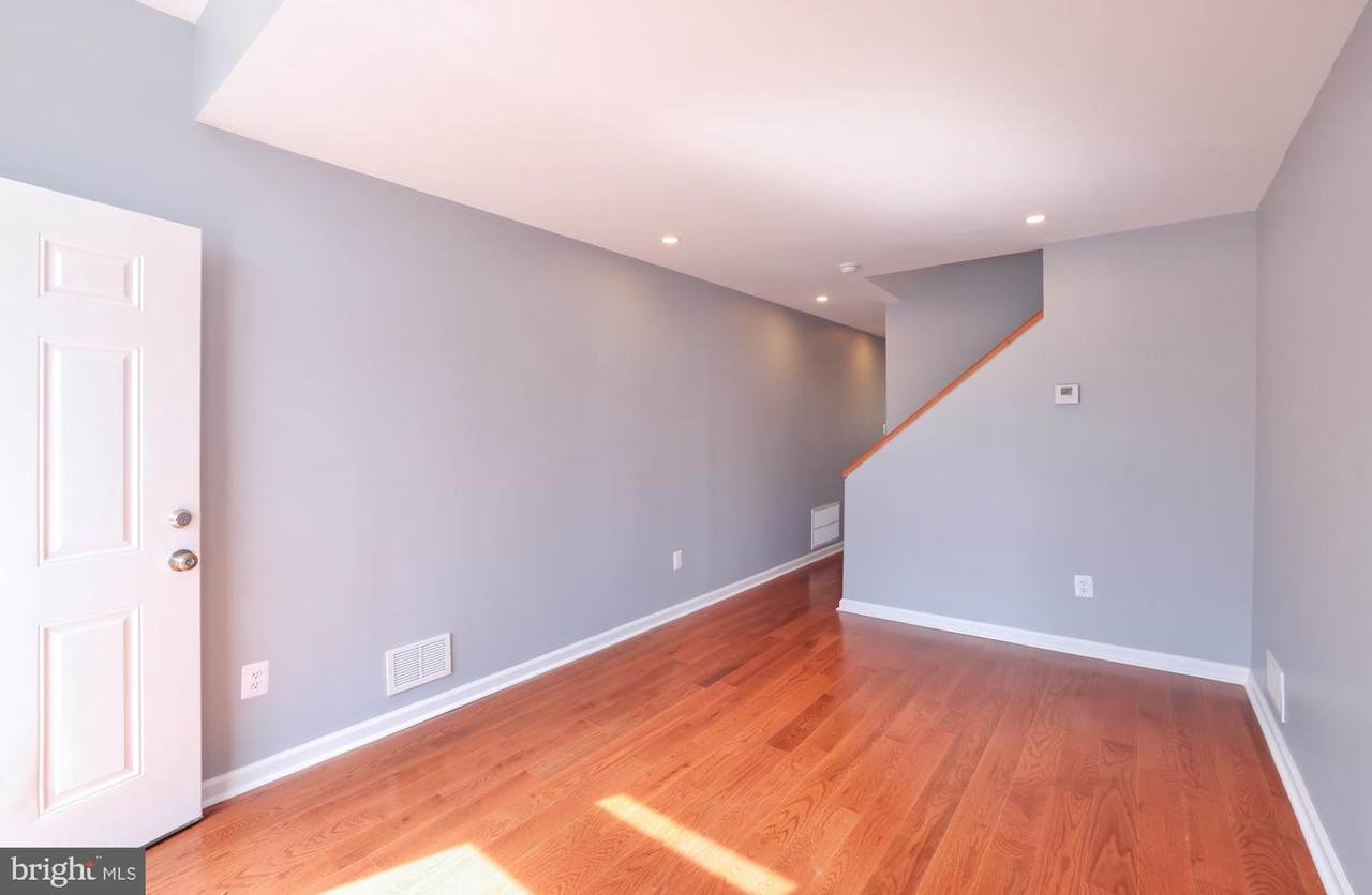 2101 Division Street - Photo 1