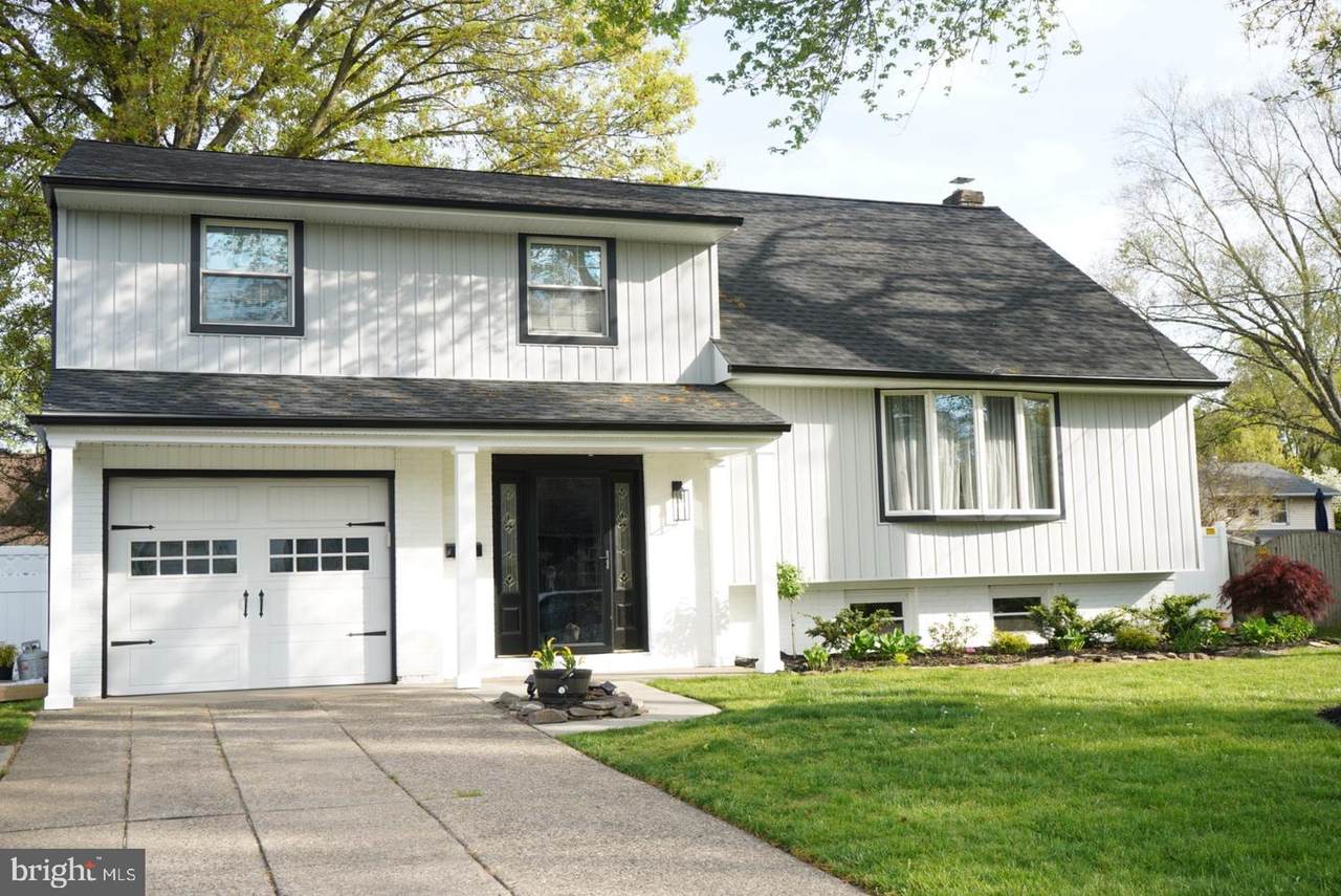1407 Hillside Drive - Photo 1