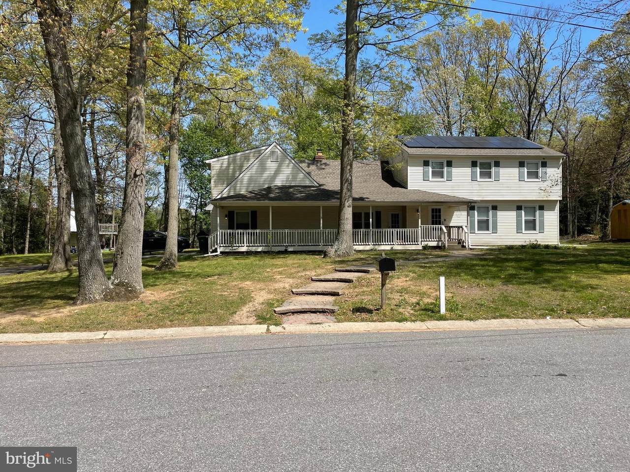 31 Hickory Drive - Photo 1