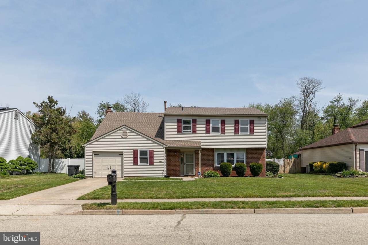 25 Mansfield Drive - Photo 1