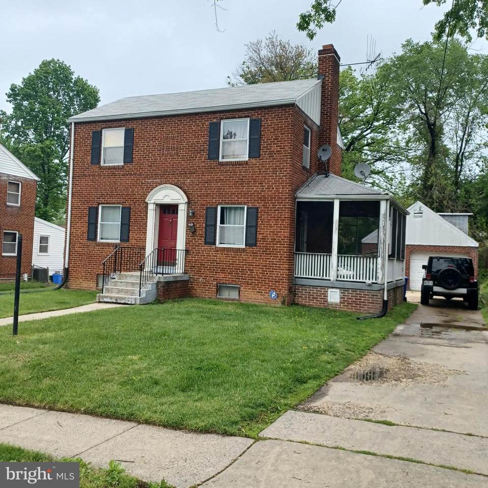 2705 Arcola Avenue - Photo 1