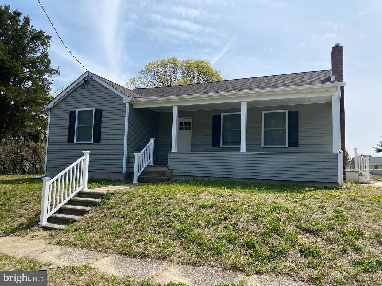 31 Trenton Avenue - Photo 1