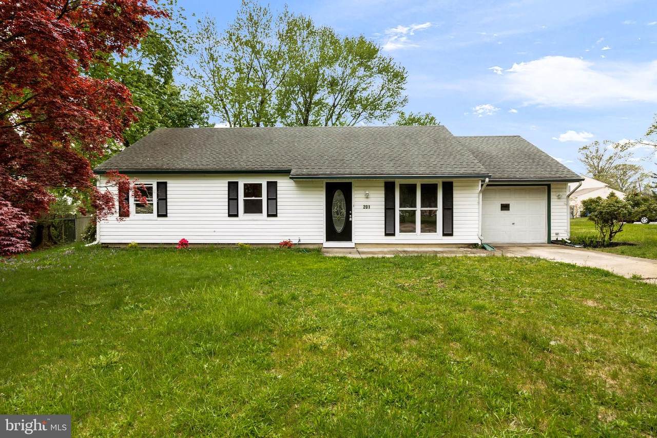 201 Dickens Drive - Photo 1
