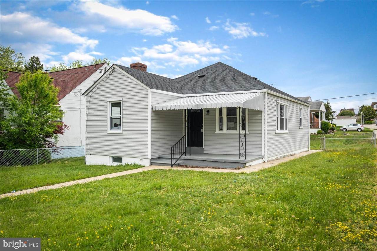 5401 Plainfield Avenue - Photo 1