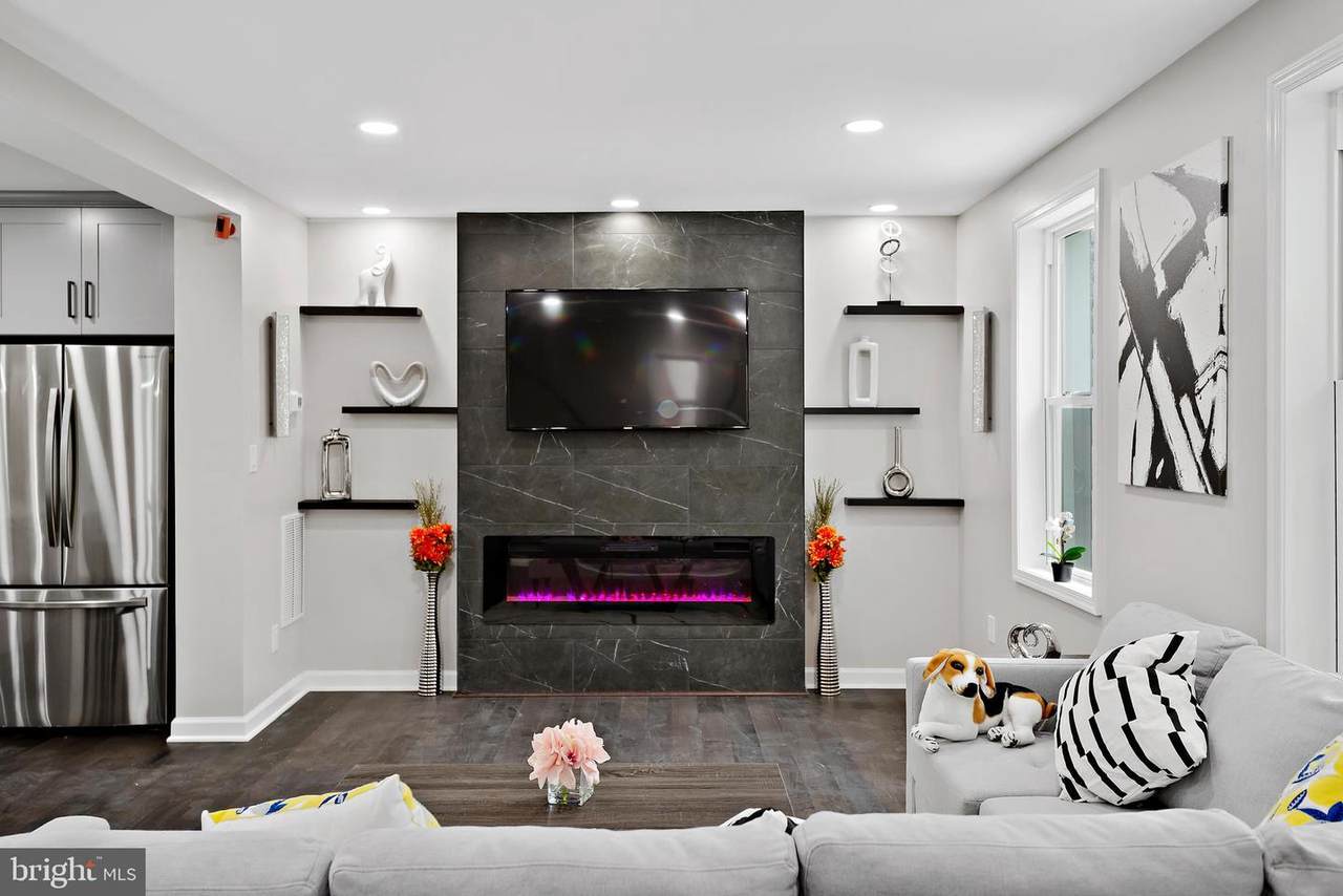 6626 7TH Street - Photo 1