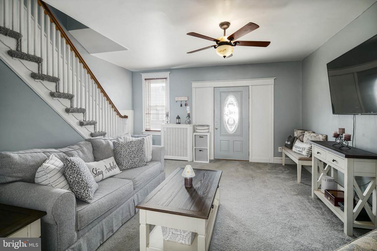 7212 Glenloch Street - Photo 1