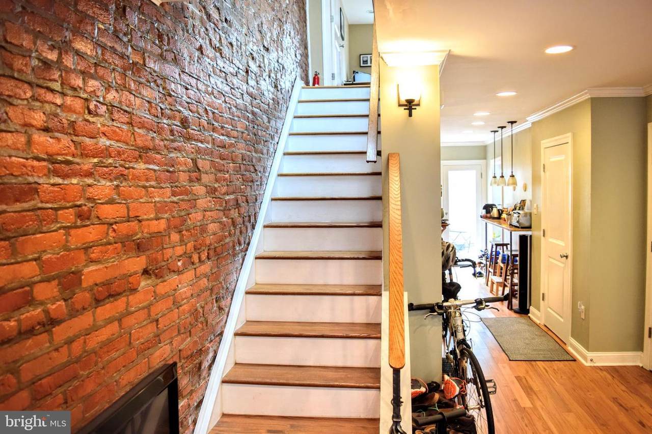 1528 Montrose Street - Photo 1