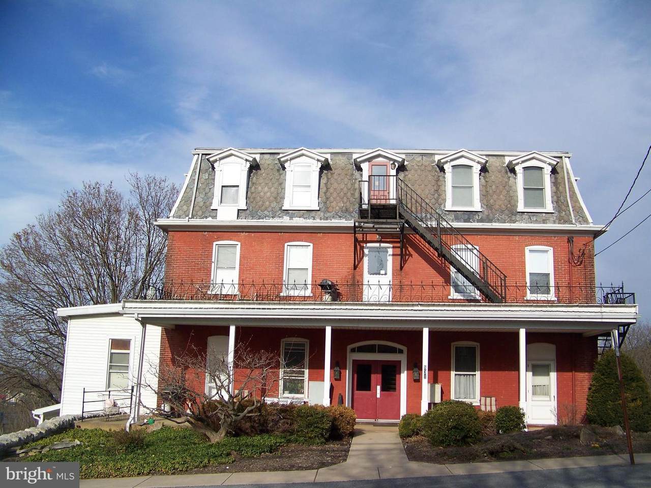 831 Pequea Avenue - Photo 1