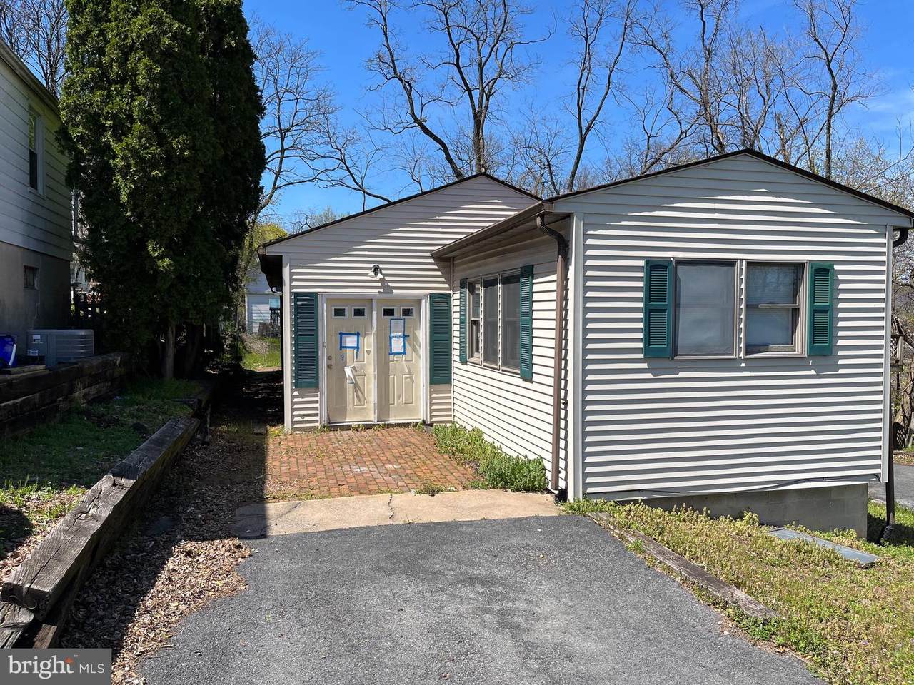 10 Locust Street - Photo 1