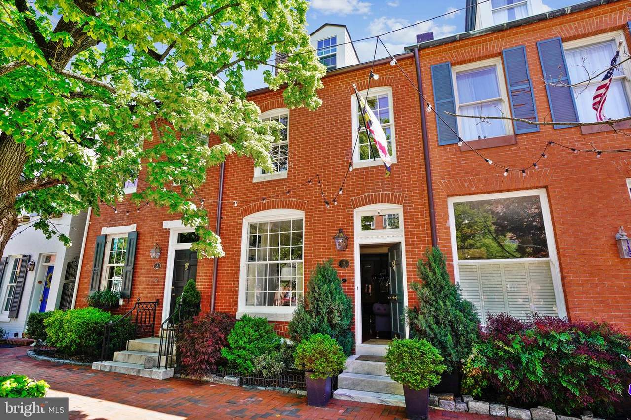 117 Montgomery Street - Photo 1