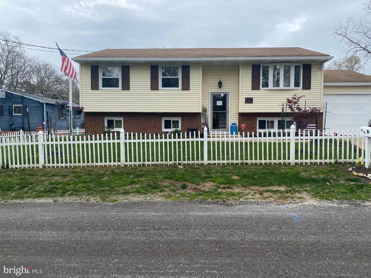 14 Bee Street - Photo 1