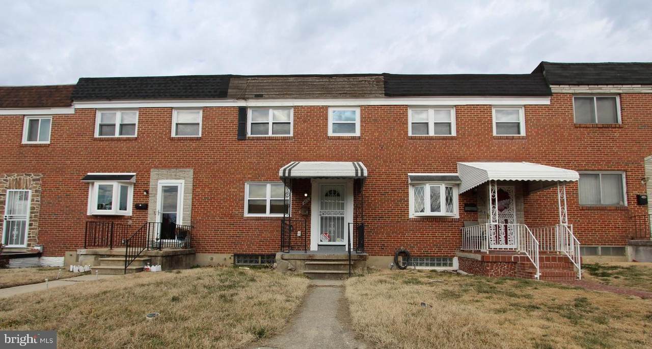 4832 Claybury Avenue - Photo 1