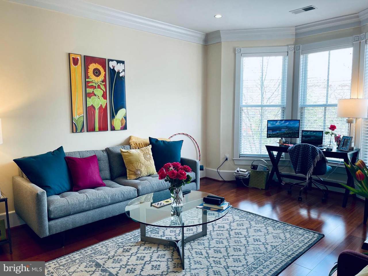 910 POWHATAN Street - Photo 1