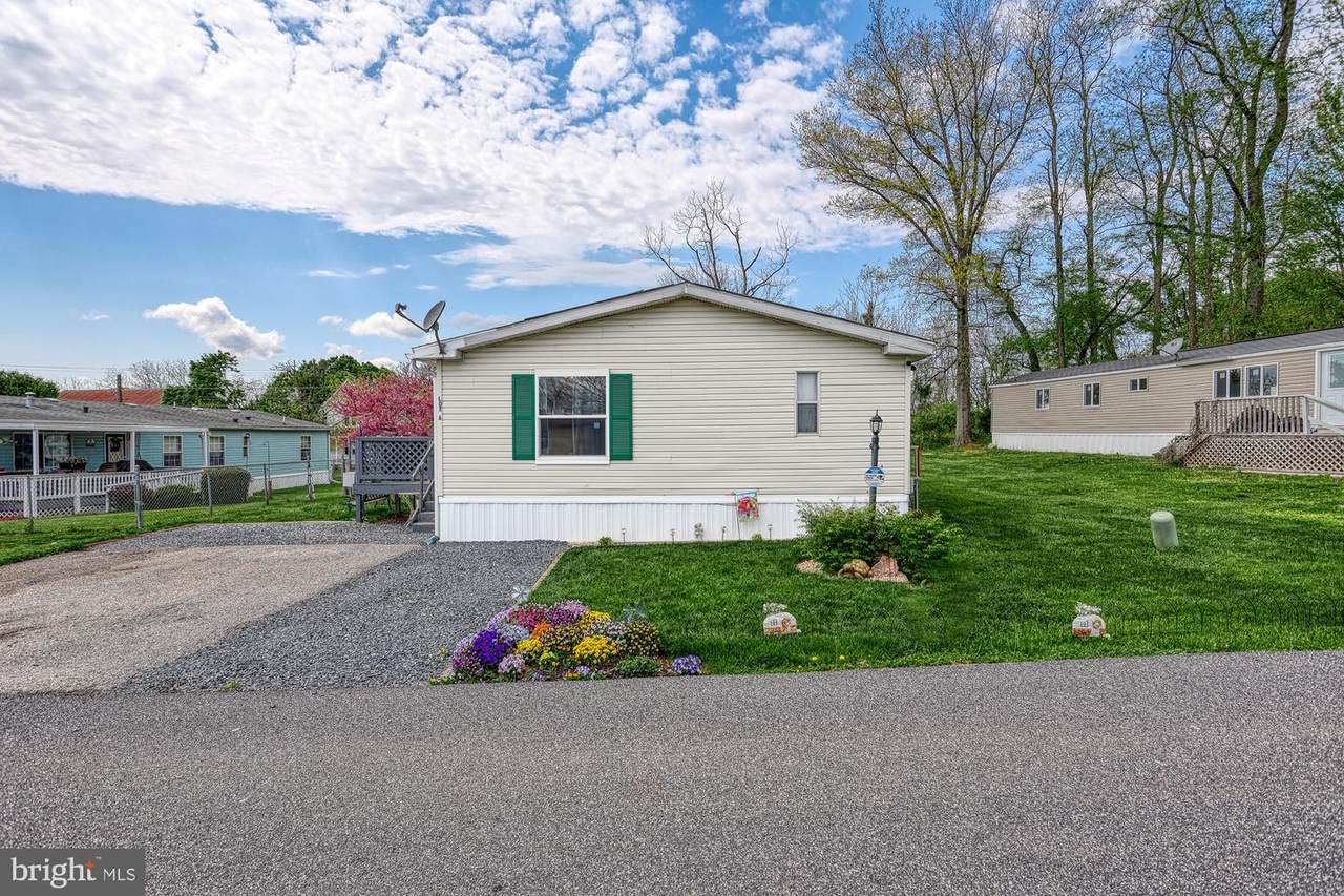 2581 Old Harrisburg Road - Photo 1