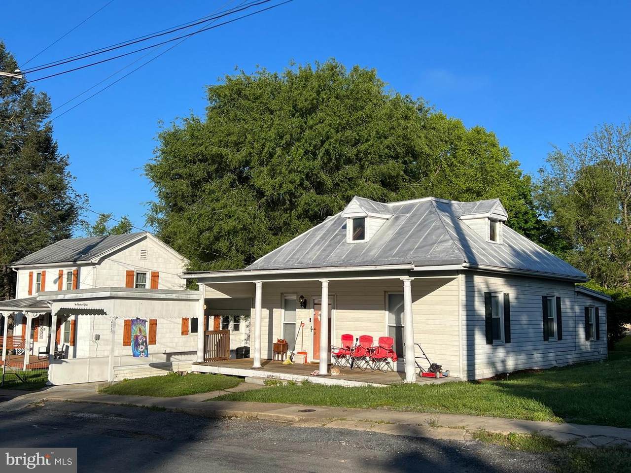 215 Shenandoah Avenue - Photo 1