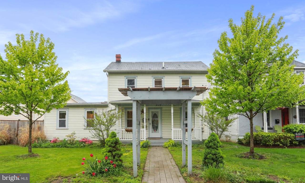 912 Motter Avenue - Photo 1