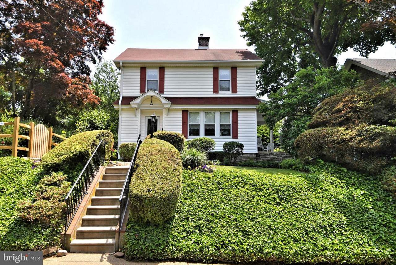 7915 Burholme Avenue - Photo 1