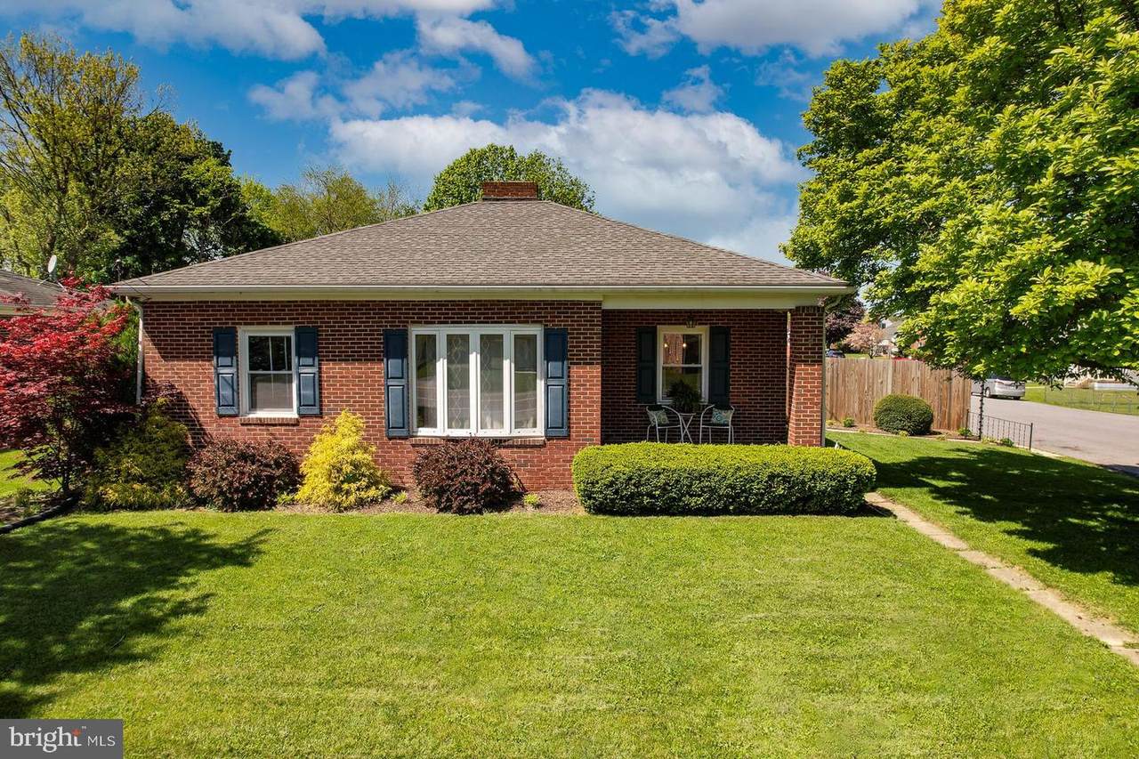 956 Jefferson Boulevard - Photo 1