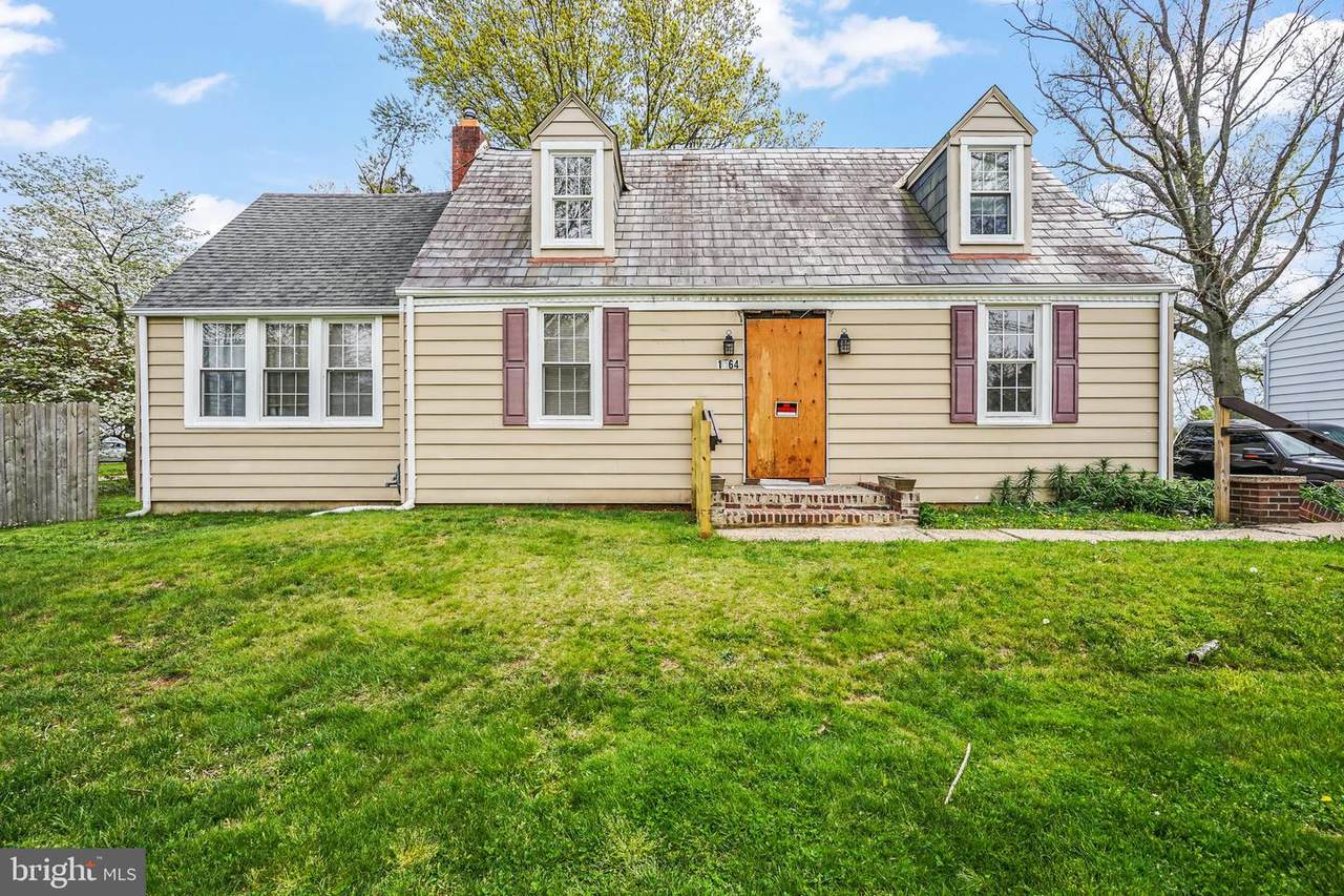 1564 Parkside Avenue - Photo 1