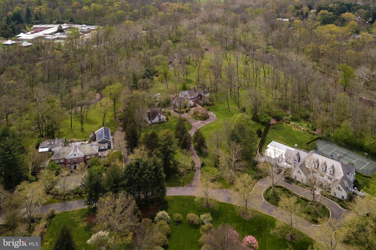 140 Hunt Drive - Photo 1