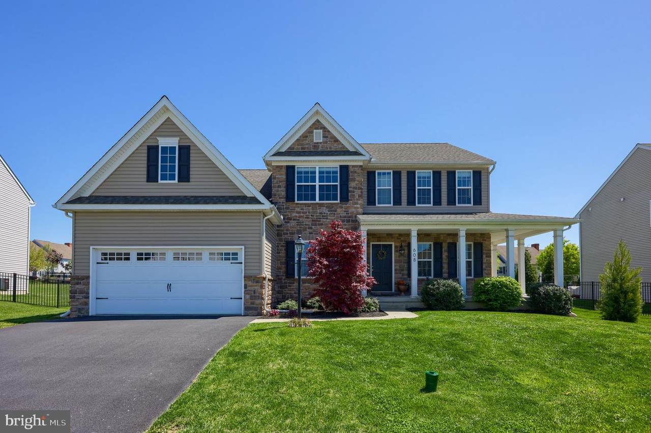 608 Warminster Lane - Photo 1