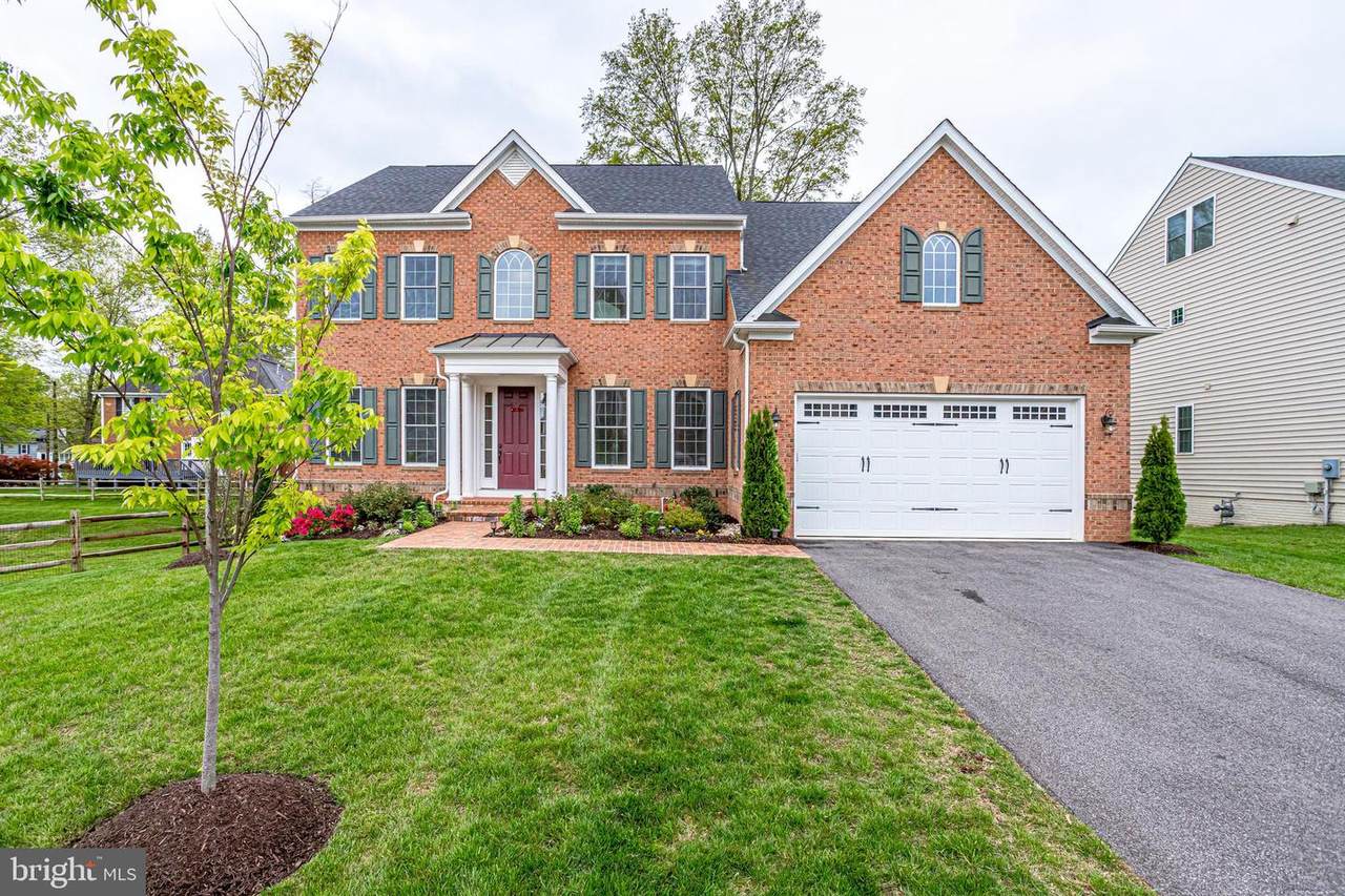 1381 Bishop Crest Court - Photo 1