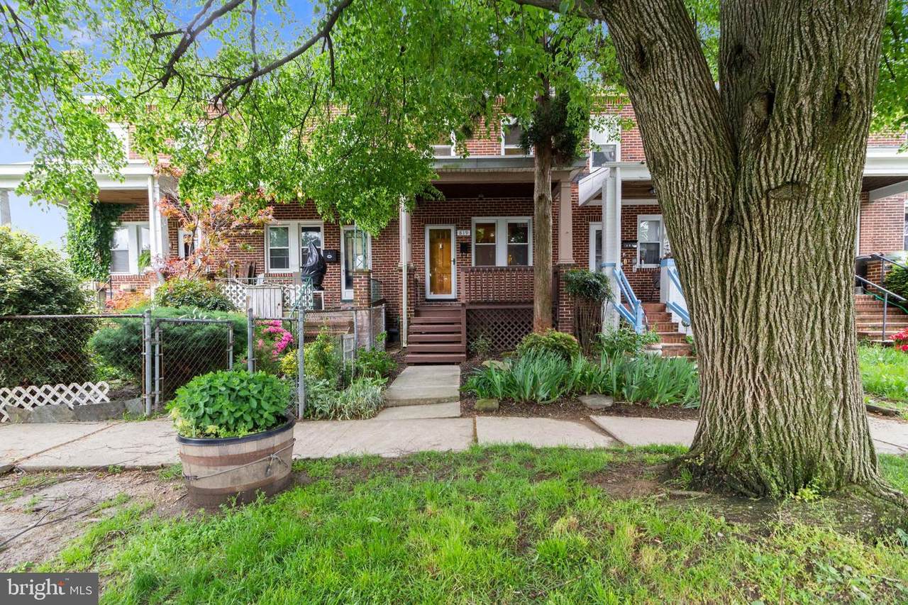 819 33RD Street - Photo 1