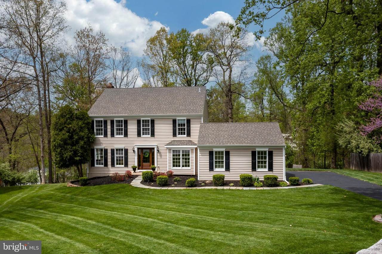 104 Honey Tree Court - Photo 1