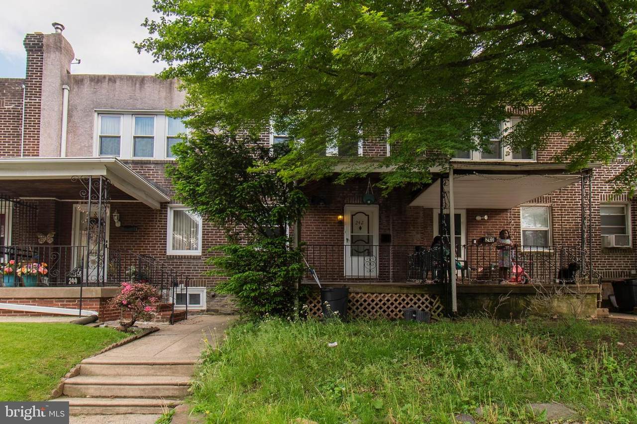 242 9TH Street - Photo 1