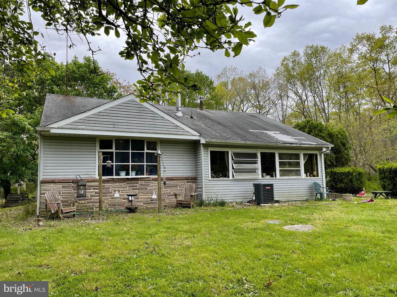 386 Tuckahoe Road - Photo 1
