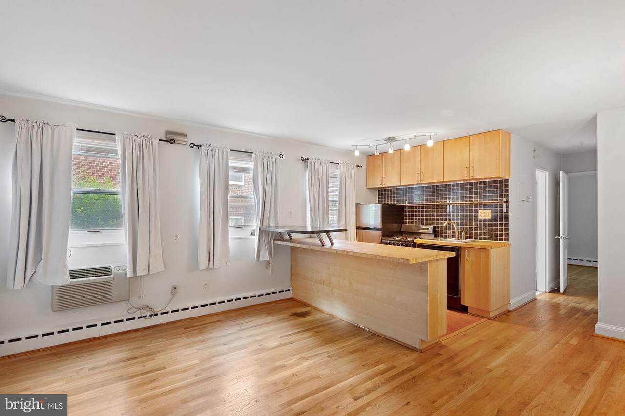 4595 Macarthur Boulevard - Photo 1