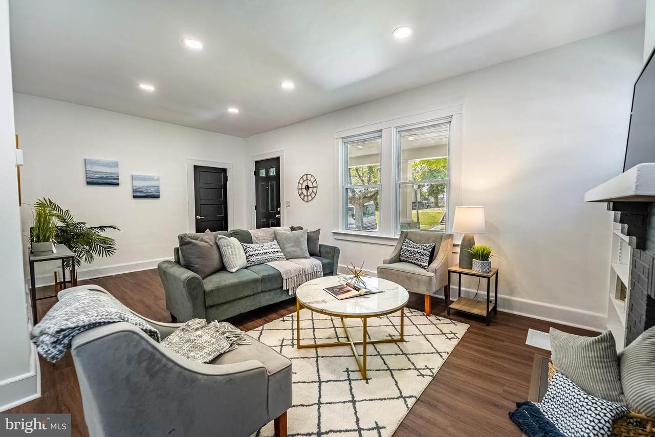 1809 Chelsea Road - Photo 1