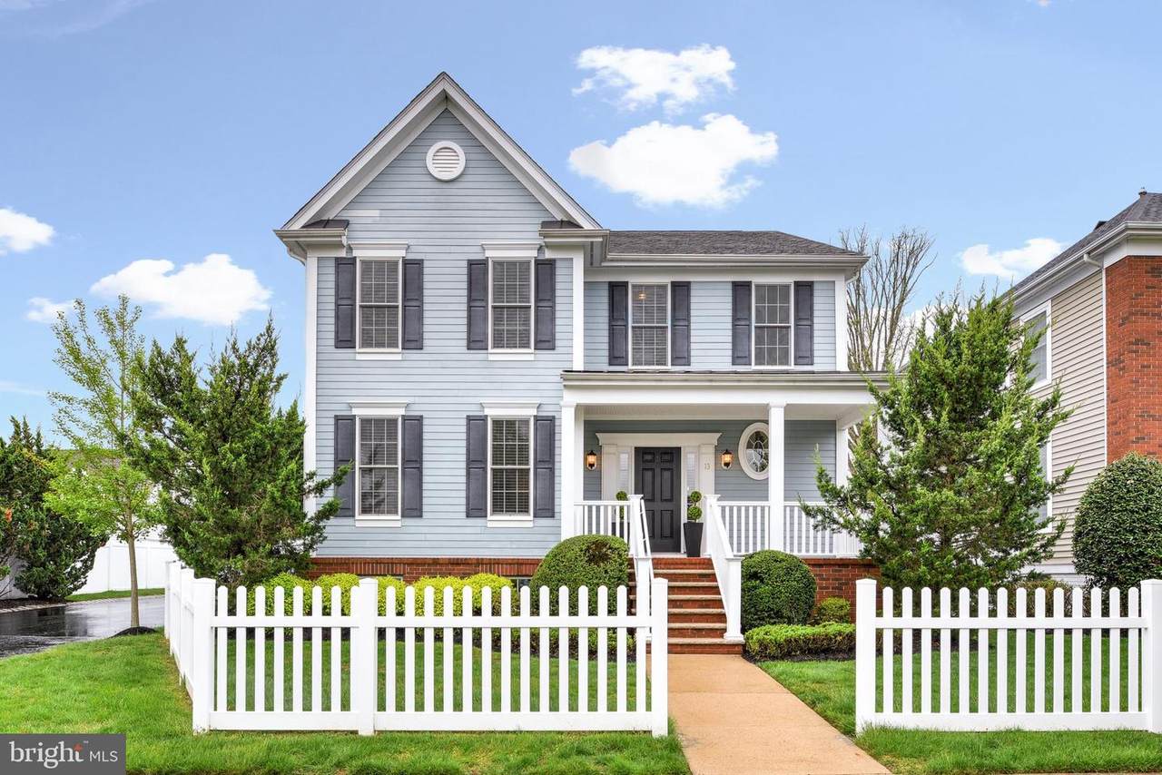 13 Macnamee Street - Photo 1