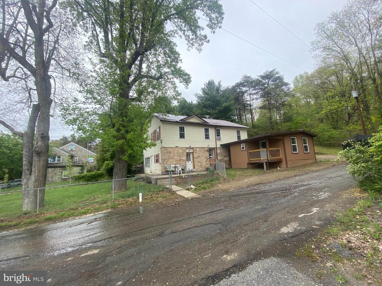 1499 Valley Road - Photo 1